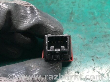 ФОТО Кнопка аварійної сигналізації для Nissan Sentra B17 (12-19) Київ