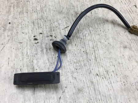 ФОТО Кнопка відкриття багажника зовнішня для Nissan Sentra B17 (12-19) Київ