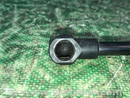 ФОТО Амортизатор кришки багажника для Infiniti QX30 (15-19) Київ