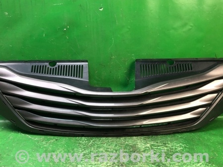 ФОТО Решітка радіатора для Toyota Sienna (11-16) Київ