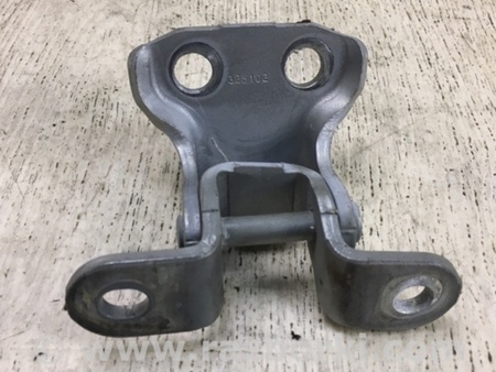 ФОТО Петля двері нижня для Toyota Camry 30 XV30 (01-06) Київ