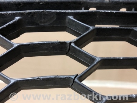 ФОТО Решітка переднього бампера для Nissan Sentra B17 (12-19) Київ