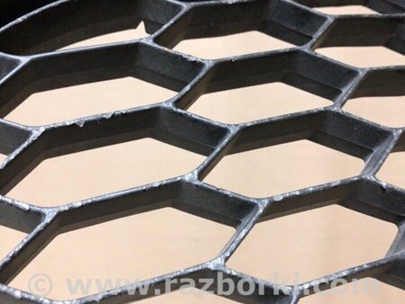 ФОТО Решітка переднього бампера для Nissan Sentra B17 (12-19) Київ