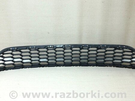 ФОТО Решітка переднього бампера для Nissan Sentra B17 (12-19) Київ