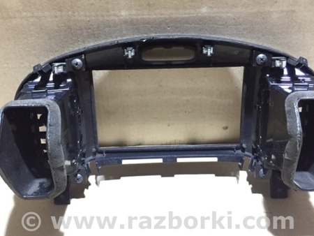 ФОТО Накладка торпедо під магнітолу для Nissan Juke (10-19) Київ