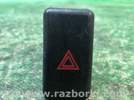 ФОТО Кнопка аварійної сигналізації для Mazda 3 I BK (03-09) Київ