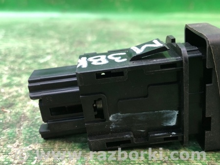 ФОТО Кнопка аварійної сигналізації для Mazda 3 I BK (03-09) Київ