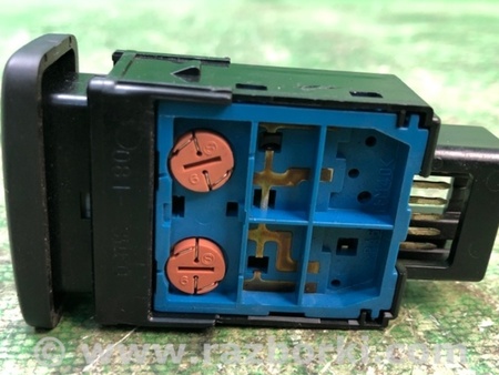 ФОТО Кнопка закрывания крышки багажника для Lexus LS460 USF41/UVF45 (07-12) Київ