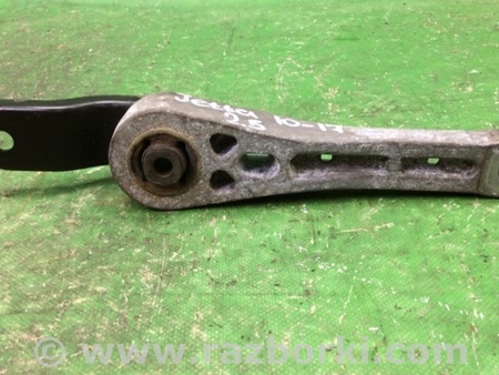 ФОТО Подушка двигуна для Volkswagen Jetta USA (10-17) Київ