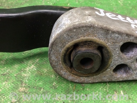 ФОТО Подушка двигуна для Volkswagen Jetta USA (10-17) Київ