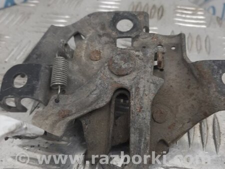 ФОТО Замок капоту для Toyota Auris E150 (06-12) Київ