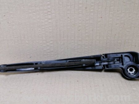 ФОТО Повідець склоочисника задній для Lexus CT200 (11-17) Київ