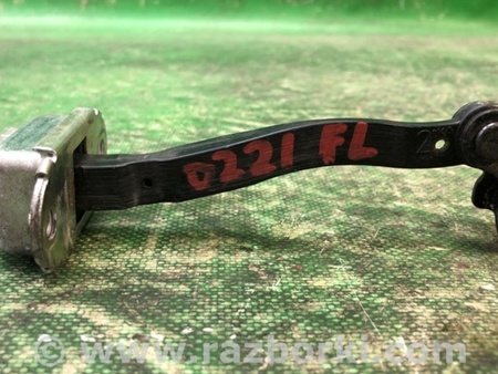 ФОТО Обмежувач дверей для Nissan Juke (10-19) Київ