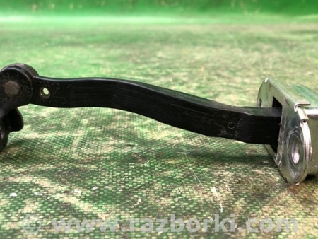 ФОТО Обмежувач дверей для Nissan Juke (10-19) Київ