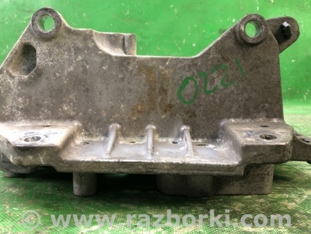 ФОТО кронштейн опори двигуна для Nissan Juke (10-19) Київ