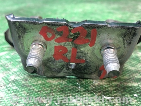 ФОТО Петля двері верхня для Nissan Juke (10-19) Київ