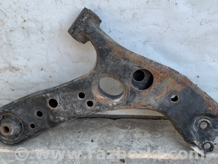 ФОТО Важіль передньої підвіски нижній для Lexus CT200 (11-17) Київ