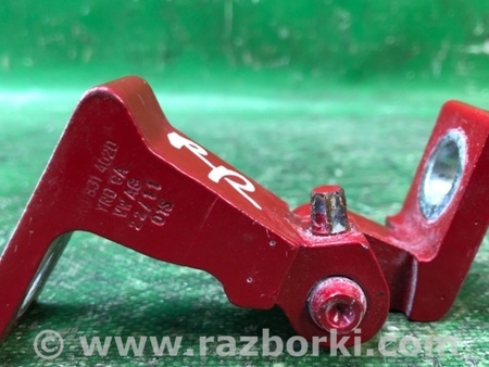 ФОТО Петля двері нижня для Volkswagen Jetta USA (10-17) Київ