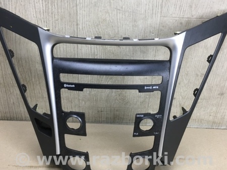 ФОТО Накладка торпедо під магнітолу для Hyundai Sonata VI YF (09-14) Київ