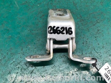 ФОТО Петля двері нижня для Toyota Camry 50 XV50 (11-14) Київ