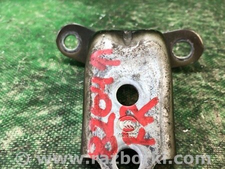 ФОТО Петля двері верхня для KIA Soul 1 AM (08-14) Київ