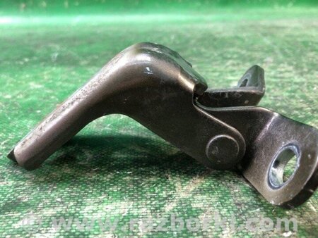 ФОТО Петля двері верхня для KIA Soul 1 AM (08-14) Київ