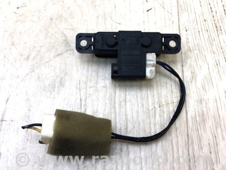 ФОТО Кнопка відкриття багажника зовнішня для Infiniti FX S50 (03-08) Київ