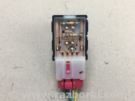 ФОТО Кнопка обігріву сидінь для Hyundai Sonata VI YF (09-14) Київ