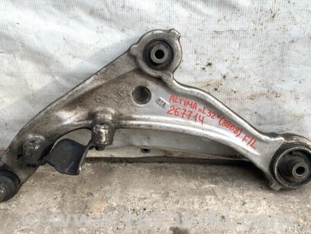 ФОТО Важіль передньої підвіски нижній для Nissan Altima L32 Київ