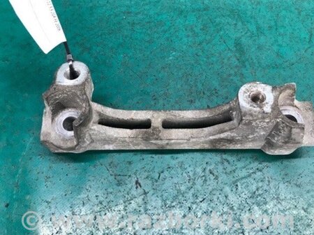 ФОТО кронштейн опори двигуна для Toyota RAV-4 III CA30W/XA30 (05-16) Київ