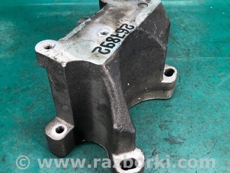 ФОТО Кронштейн крепления КПП для Dodge Durango (2011-) Київ