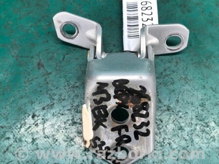 ФОТО Петля двері верхня для Mazda 3 I BK (03-09) Київ