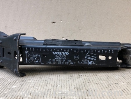 ФОТО Домкрат для Volvo S60 Київ