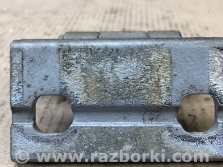 ФОТО Петля двері нижня для Volvo S60 Київ