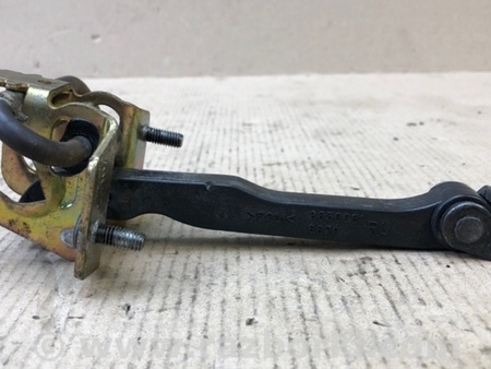 ФОТО Обмежувач дверей для Volvo S60 Київ