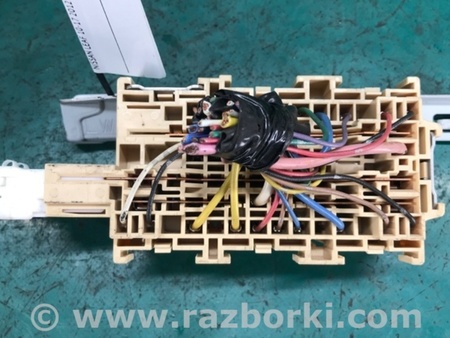 ФОТО Блок запобіжників салон для Nissan LEAF (10-17) Київ