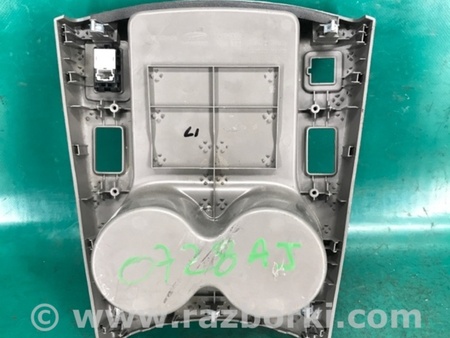 ФОТО Консоль центральна для Nissan LEAF (10-17) Київ