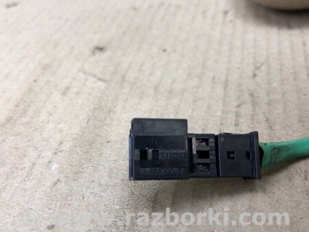 ФОТО Козирок сонцезахисний для Volvo S60 Київ