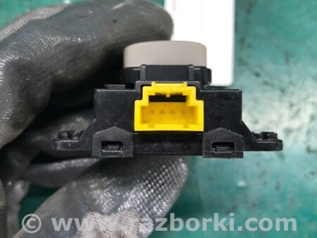 ФОТО Кнопка відкриття дверей для KIA Sedona (14-18) Київ