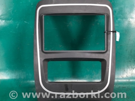 ФОТО Накладка торпедо під магнітолу для Dodge Durango (2011-) Київ