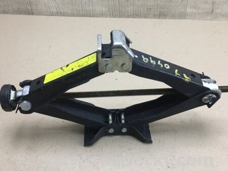 ФОТО Домкрат для Audi (Ауди) A4 IV B8 8K (07-15) Київ