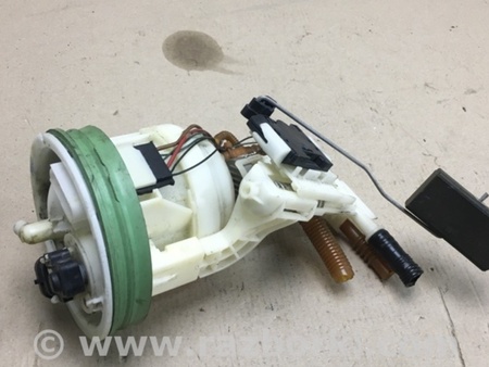 ФОТО Паливний насос для Mercedes-Benz C-CLASS W204 (07-14) Київ