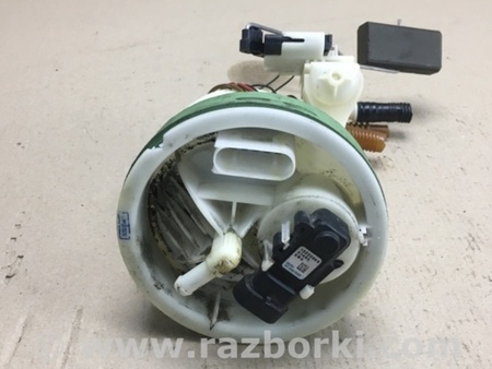 ФОТО Паливний насос для Mercedes-Benz C-CLASS W204 (07-14) Київ