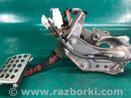 ФОТО Педаль гальма для Subaru Tribeca рестайл (08-14) Київ