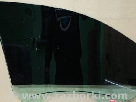 ФОТО Скло дверей для Nissan Titan (04-16) Київ