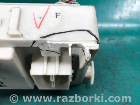 ФОТО Блок запобіжників салон для Mazda 3 I BK (03-09) Київ