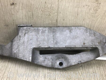 ФОТО Кронштейн двигуна для Cadillac SRX (2009-2016) Київ