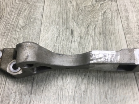 ФОТО Кронштейн проміжного валу для Jeep Cherokee KL (2013-2023) Київ