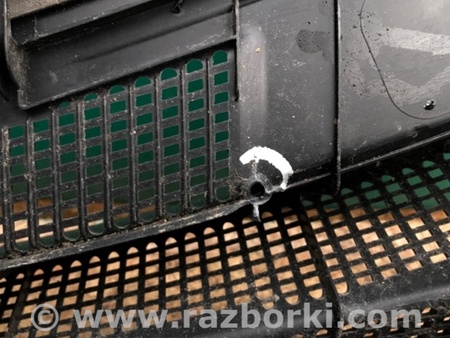 ФОТО Пластик під лобове скло / Жабо для KIA Sedona (14-18) Київ