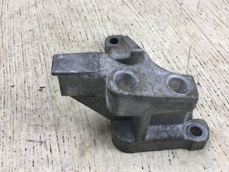 ФОТО Кронштейн компресора кондиціонера для Jeep Cherokee KL (2013-2023) Київ